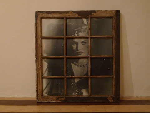 Sem Título - Da Série o Rosto e os Outros - Objeto Fotográfico - 2005