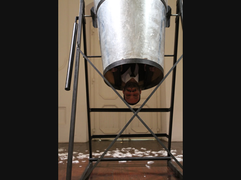 Gallus Sapiens parte 3 - Performance/Registro 2010 © Luciana Magno